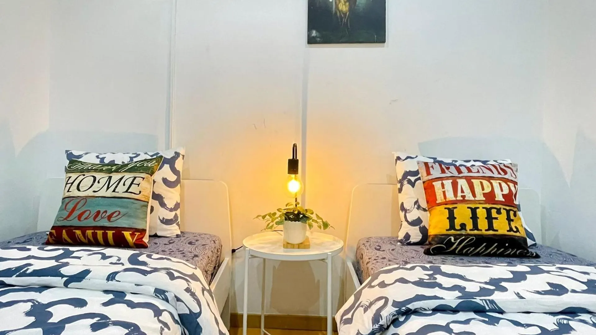 Girona II Hostel Barcelona Spain